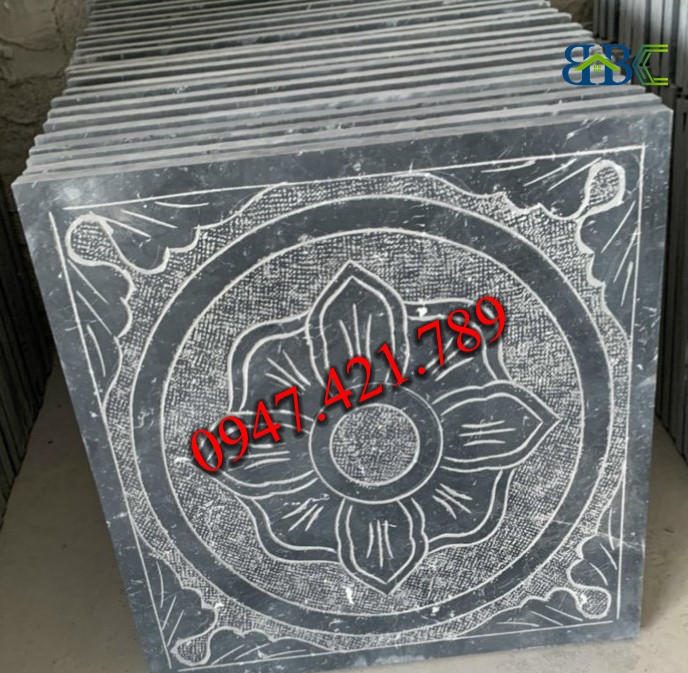 Đá Xanh Đen Khắc Hoa Văn Sen Cánh Tròn