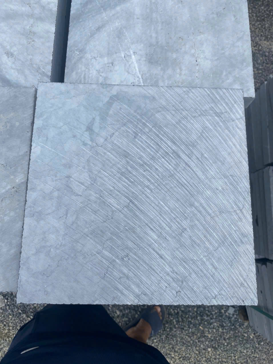 So Sánh Đá Thanh Hóa Với Đá Granite Và Đá Bazan