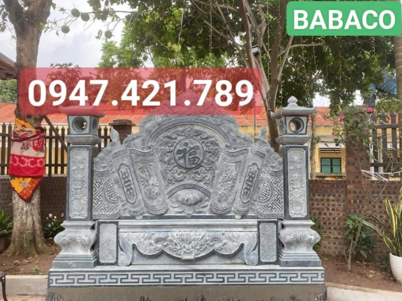 cuốn thư đá