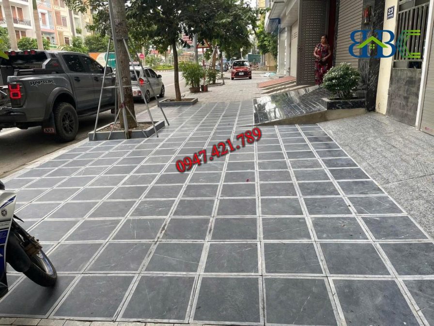 Đá Xanh Đen Thanh Hóa Có Viền: Lựa Chọn Hoàn Hảo Cho Công Trình Bền Vững