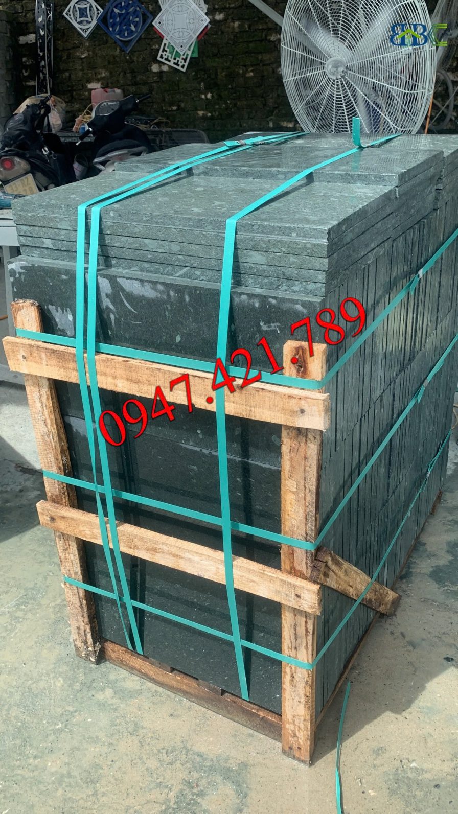 Các loại đá lát sân vườn chống trơn phổ biến và ứng dụng trong thiết kế cảnh quan