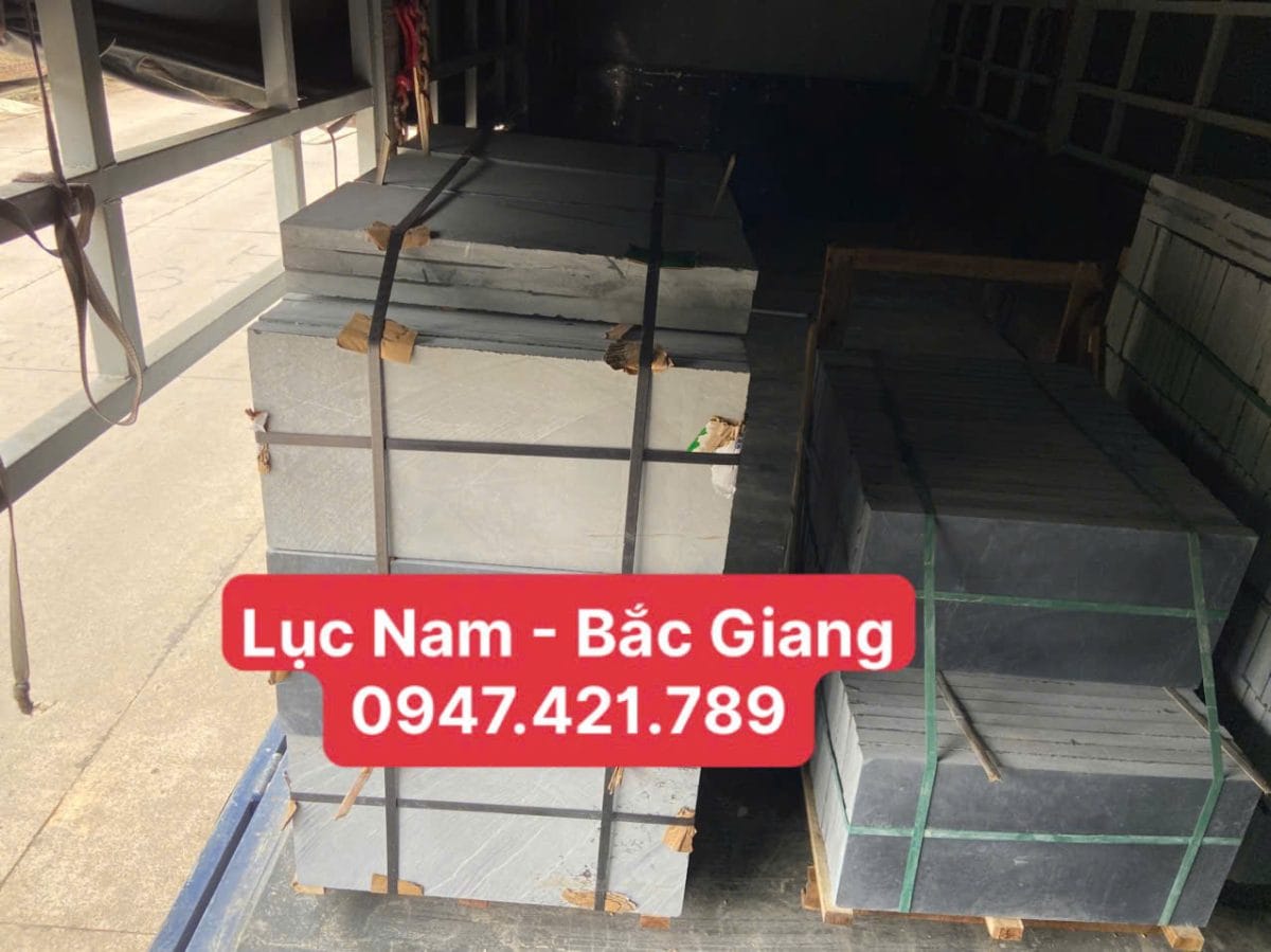 Đá xanh đen vận chuyển về Lục Nam-Bắc Giang. 