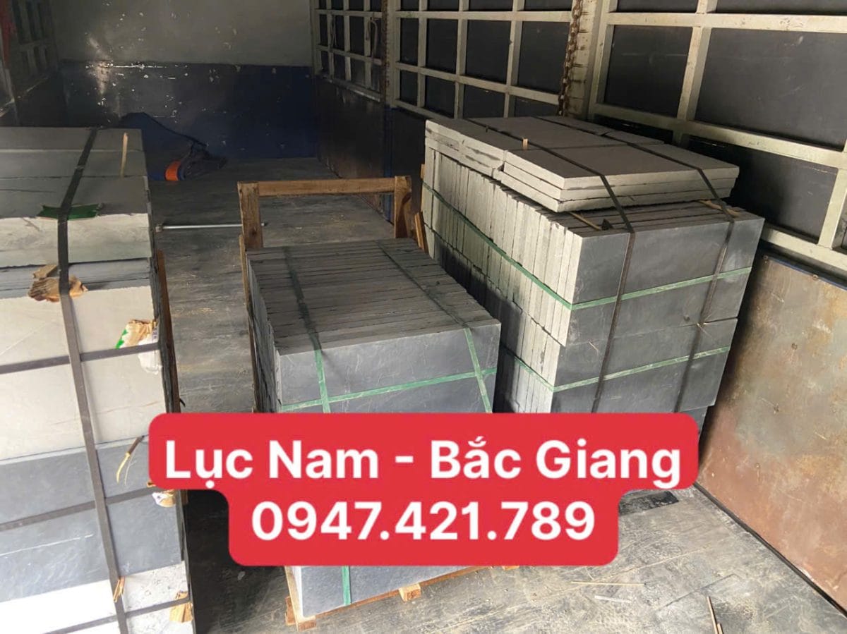 Đá xanh đen vận chuyển về Lục Nam-Bắc Giang. 