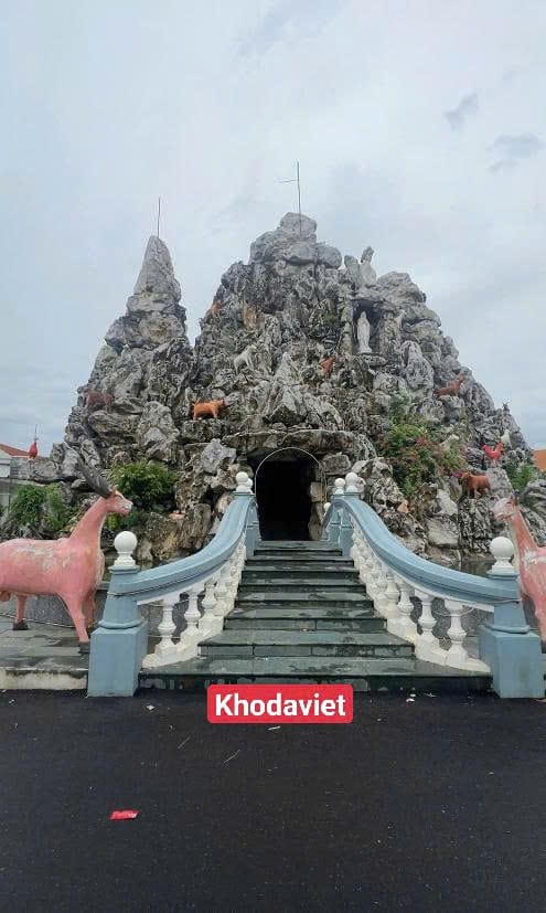 Nhà thờ Giáo Xứ Lãng Vân