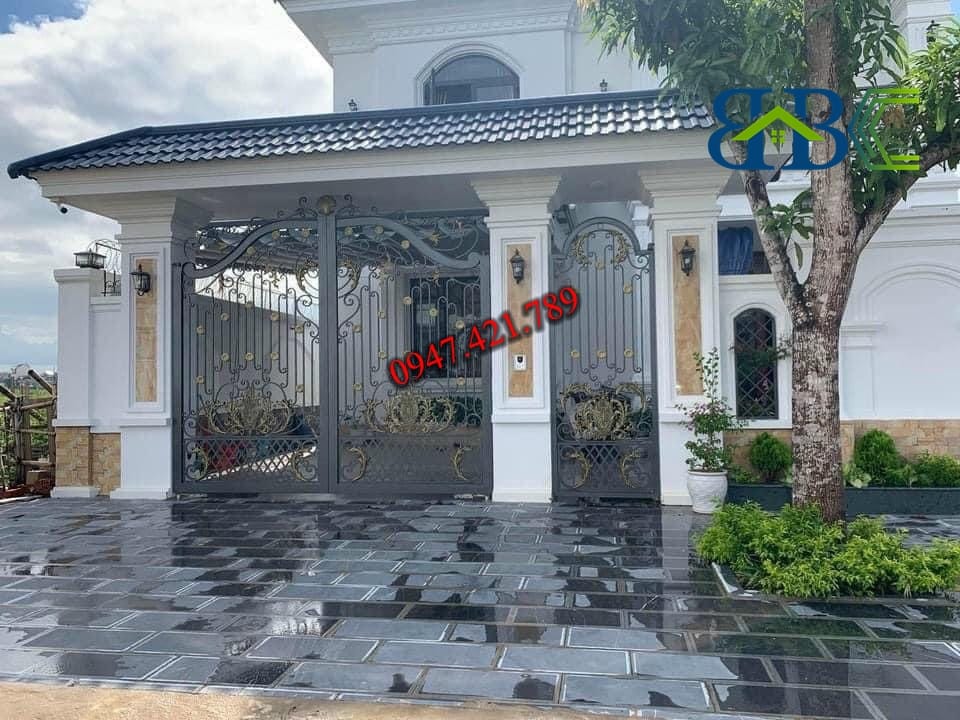 Vỉa hè lát bằng đá xanh đen mài Thanh Hóa