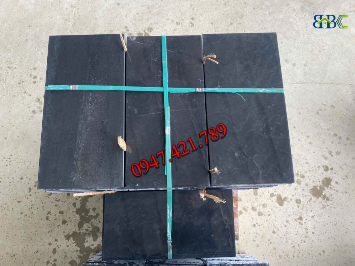 TOP 5 NHÀ THỜ GIÁO XỨ LÁT SÂN ĐÁ XANH THANH HÓA UY NGHI VÀ CỔ KÍNH NHẤT