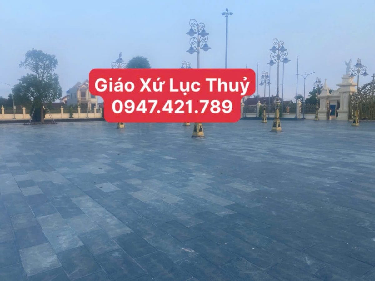 Chiêm ngưỡng công trình đá giáo xứ Lục Thủy nguy nga