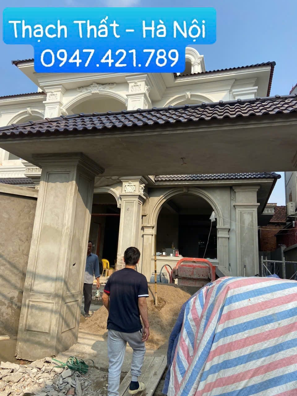 Đá Xanh Đen Mài Mặt: Đẳng Cấp Thanh Lịch Cho Sân Biệt Thự Thạch Thất
